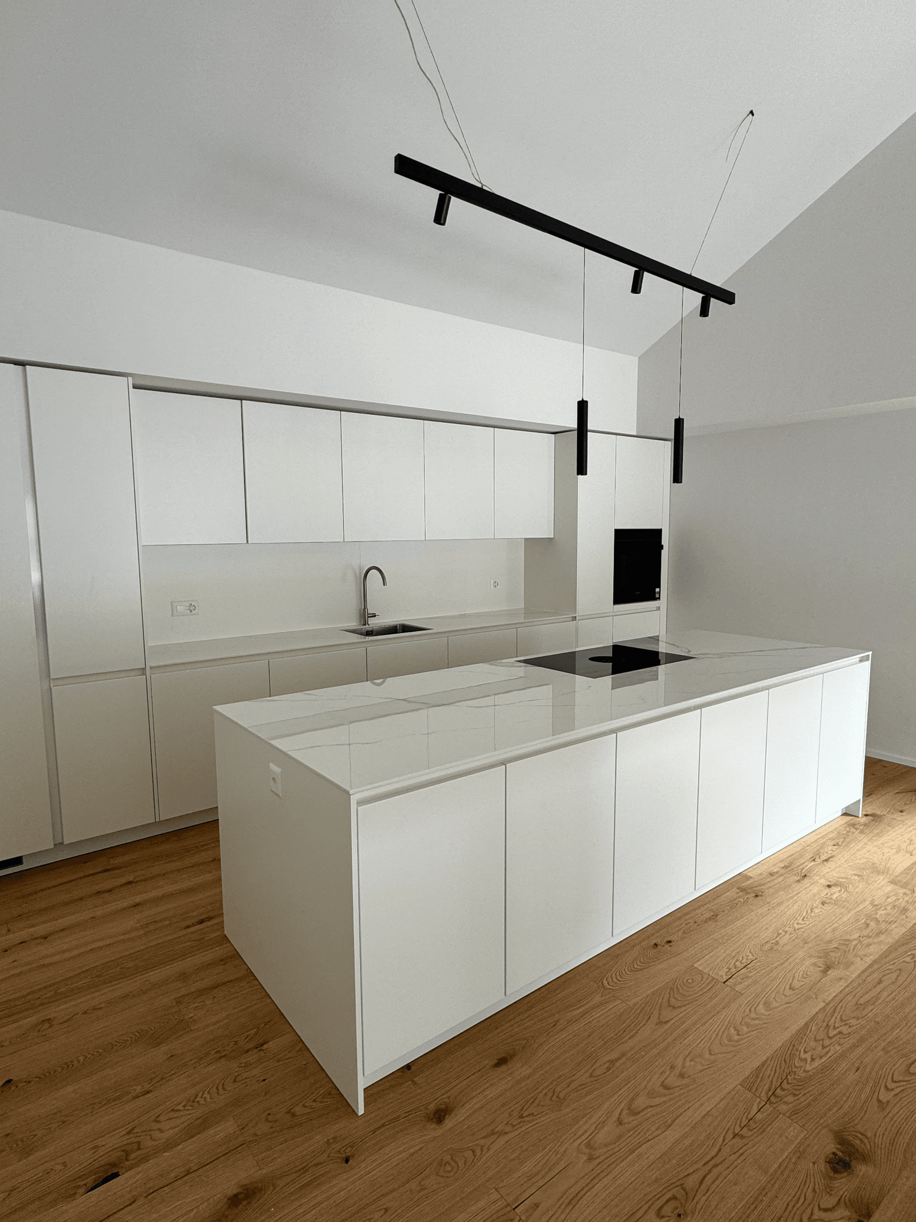 Eigentum Glarus — Laminam Oro Venato 12mm lucidato