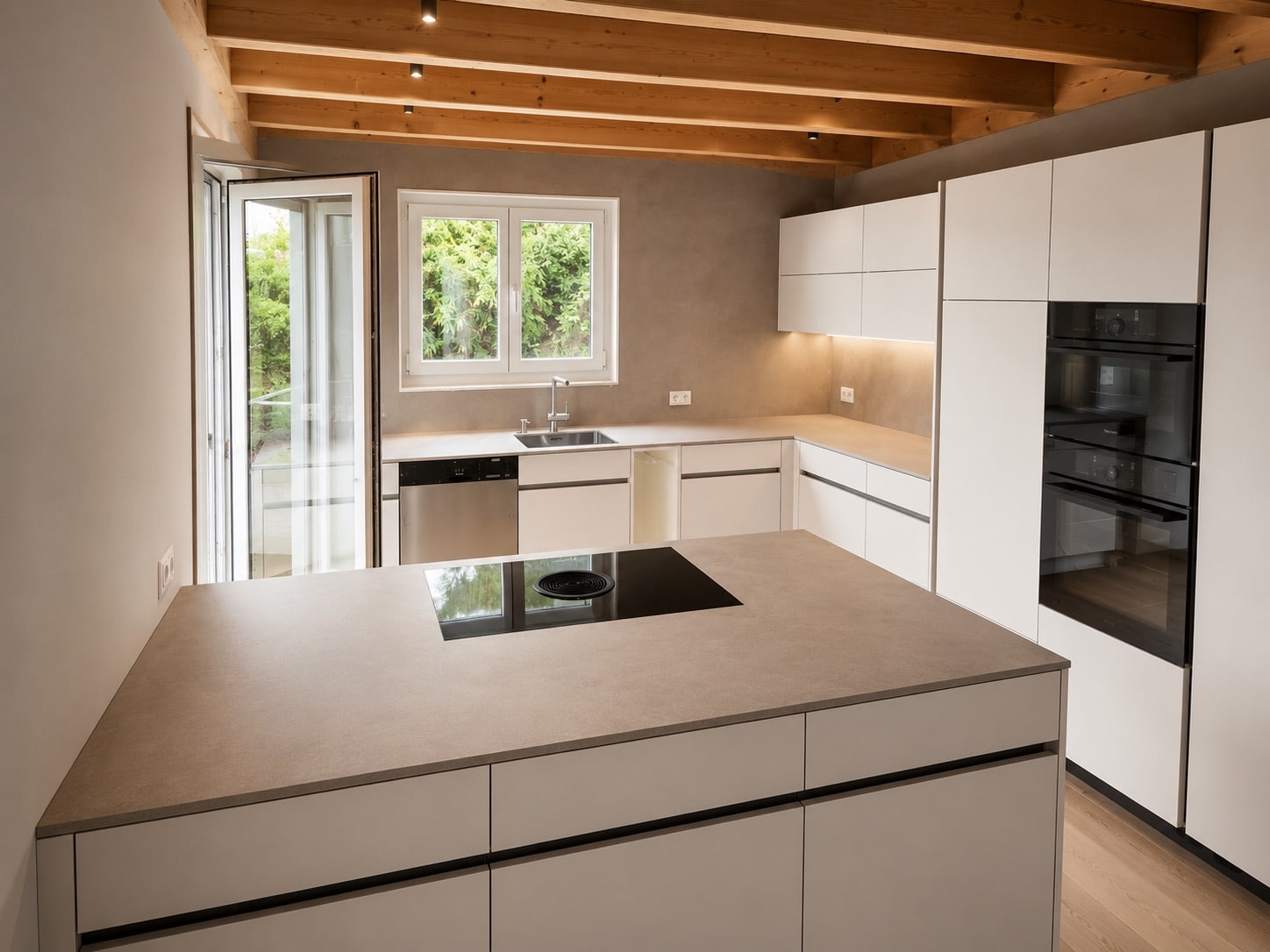 Eigentum Basel — Dekton Adia Pietra Edition